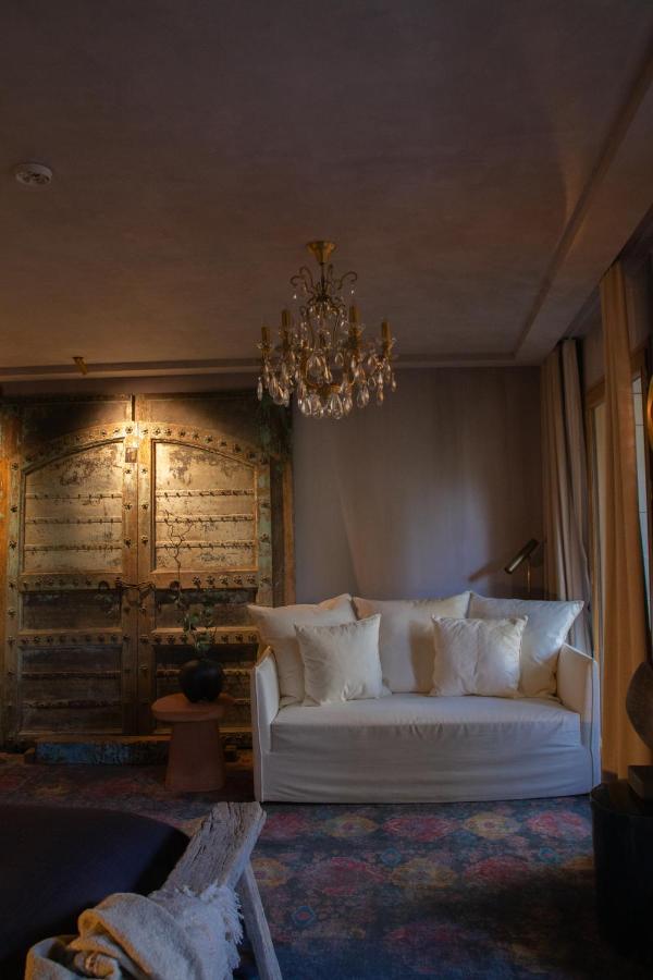 Unique Boutique Hotel Antibes Juan-Les-Pins Экстерьер фото